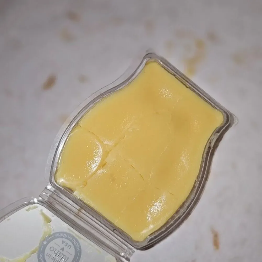 Scentsy Coconut Daiquiri Wax Bar – Tropical Coconut Milk, Banana & Vanilla Cream